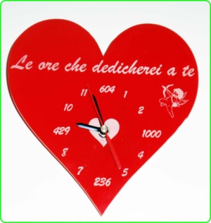 Orologio da Parete a Forma di Cuore con Frase d'amore incisa in Legno e Plexiglass 